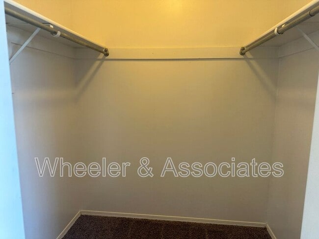 Building Photo - 1083 S 1200 W