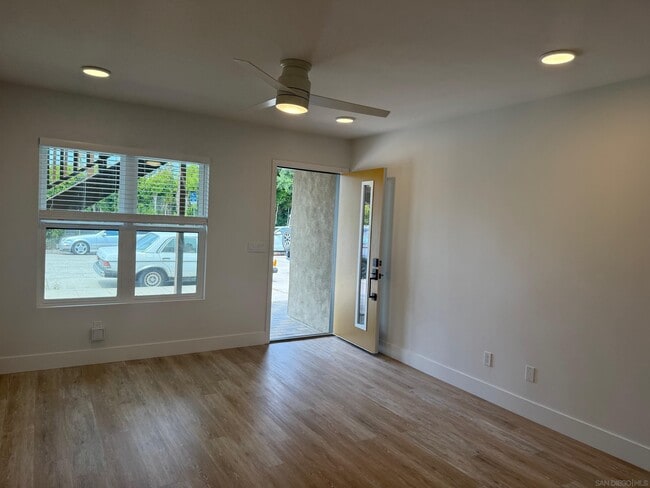 Building Photo - 6051 La Jolla Hermosa Ave