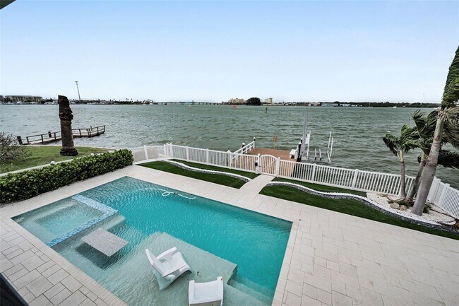 Building Photo - 804 Bay Point Dr