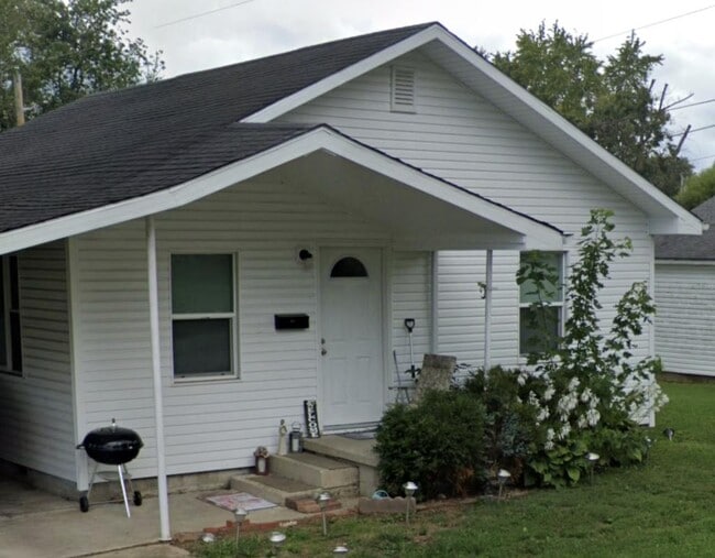Primary Photo - 901 W Fackney St