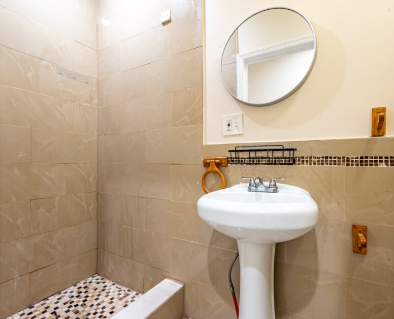 Building Photo - 467 Hawthorne Ave