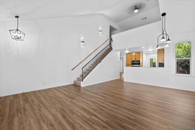 Building Photo - 235 Jackson Creek Dr