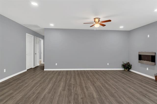 Building Photo - 1314 La Fiesta Dr