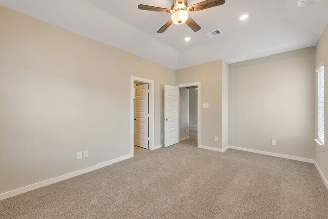 Building Photo - 4130 Good Vineyard Ln