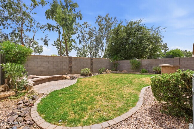 Building Photo - 4157 E Santa Fe Ln