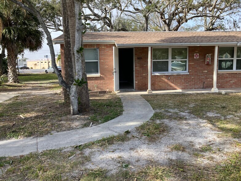 Building Photo - 6640 Veterans Dr