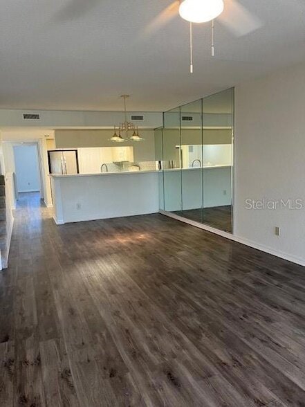 Building Photo - 14839 Seminole Trail