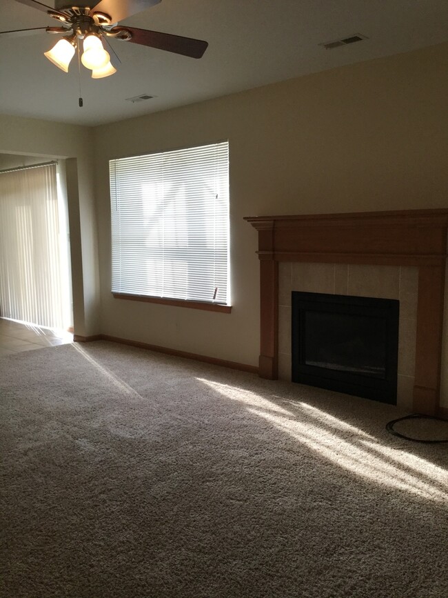 Building Photo - 5520-22 Hunley Ct.