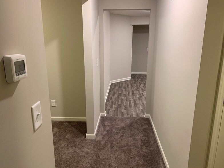Building Photo - 6260 Townley Way
