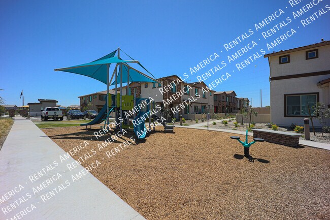 Building Photo - 4100 S Pinelake Way