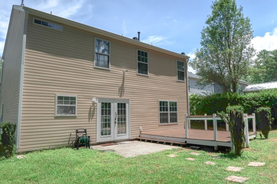 Building Photo - 7 Duxford Ct