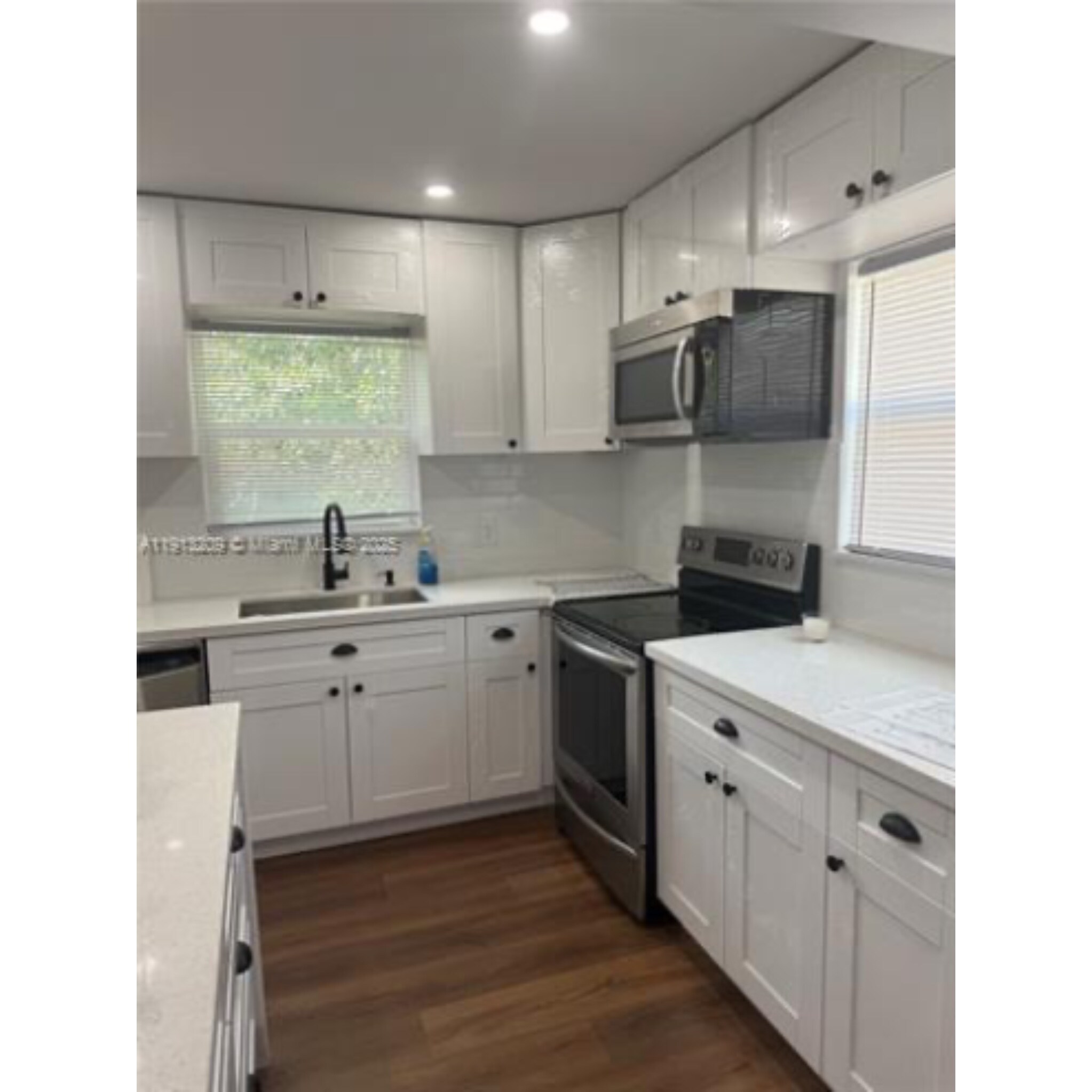 Building Photo - 5636 NW 4th Ave