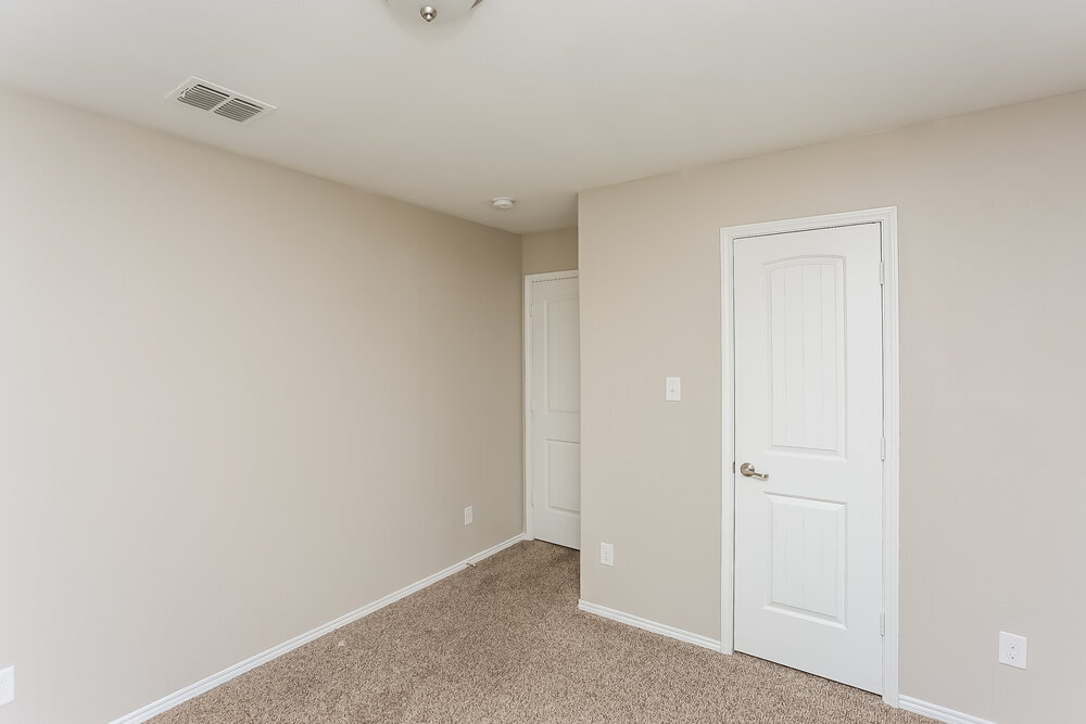 Building Photo - 14409 Mainstay Way