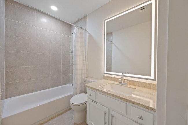 Building Photo - 10240 Longmont Dr