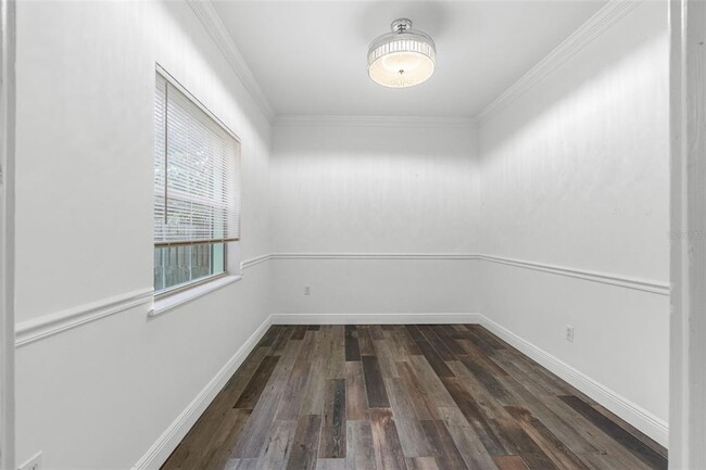 Building Photo - 641 Wilkie St