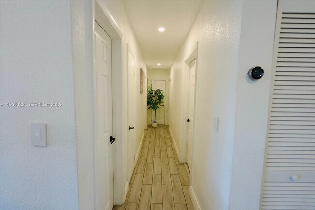 Building Photo - 14515 SW 105th Ct