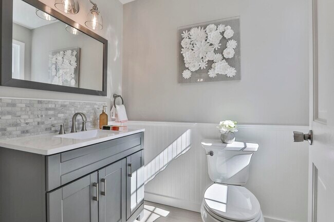 Building Photo - 6 Veterans Rd