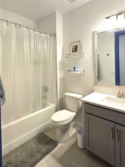 Building Photo - 10583 Tupper Cay Dr