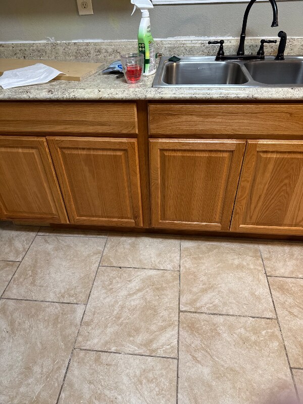 Building Photo - 521 Lee Dr