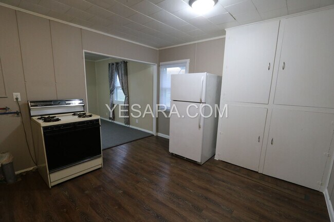 Building Photo - 2911-2911 Market St