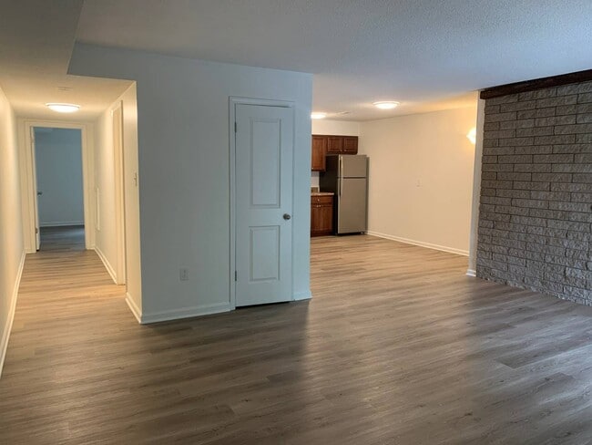 Building Photo - 1552 Helderberg Ave