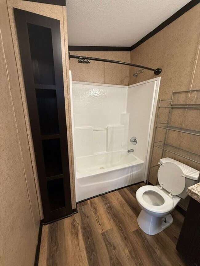 Building Photo - ? Beautifully Updated 3 Bedroom, 2 Bath Home in Bell City! ?