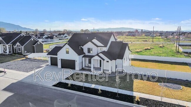 Building Photo - 275 N 600 W