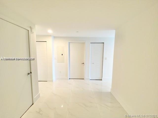 Building Photo - 16385 Biscayne Blvd