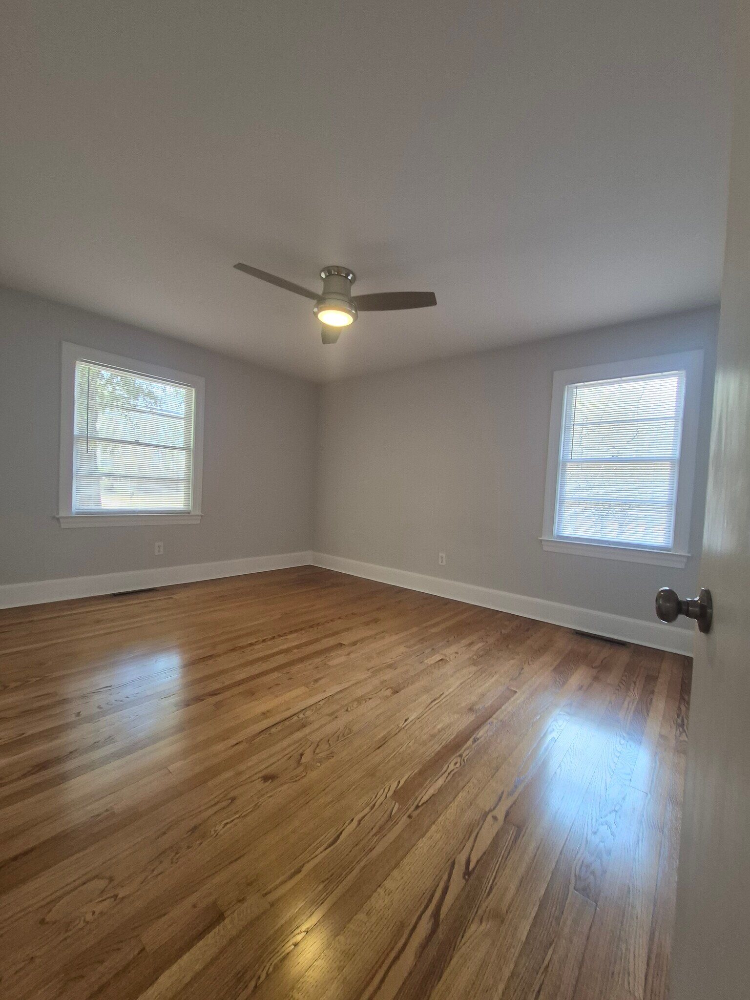 Building Photo - 1802 S Elm St