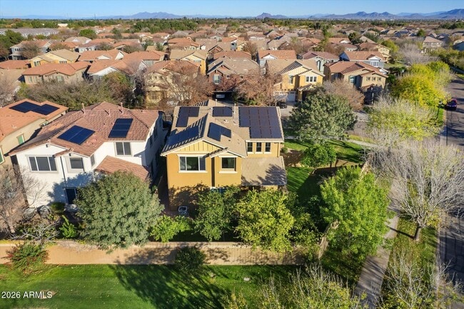 Building Photo - 3437 E Mesquite St