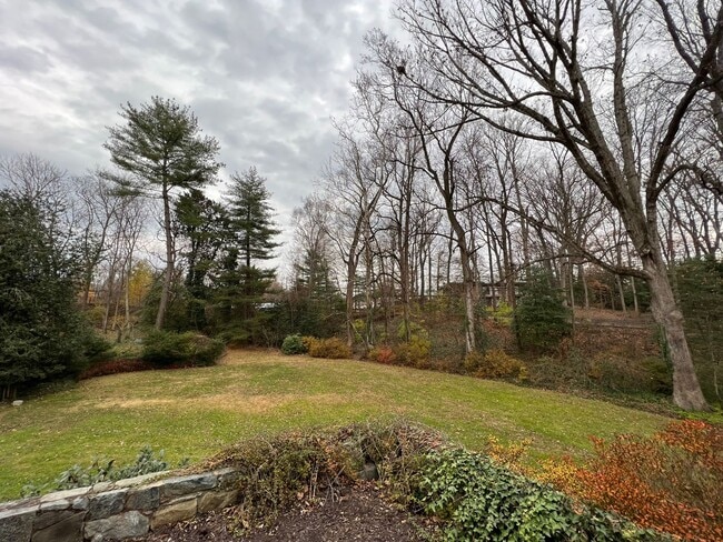 Building Photo - Cool Updated Historic 4/3.5 Farmhouse in Bethesda on Private, 1.5 Acre Lot