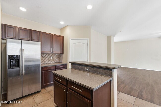 Building Photo - 3576 W Goshen Dr