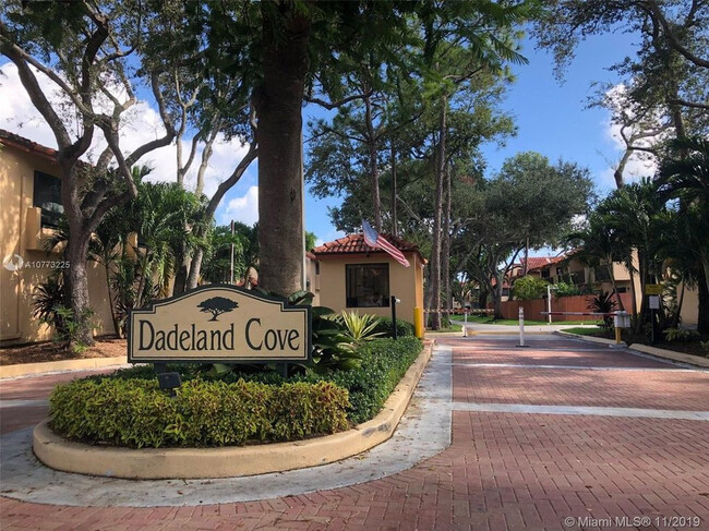 Building Photo - Dadeland Cove - 10079