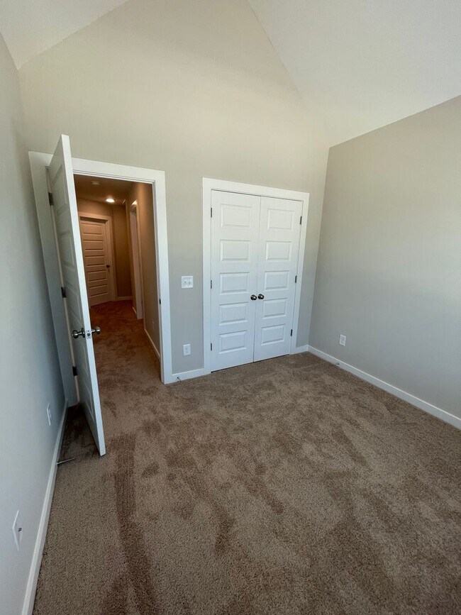 Building Photo - Home for Rent in Cullman, AL!! Available t...