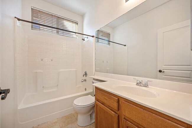 Building Photo - 238 St Tropez Ln