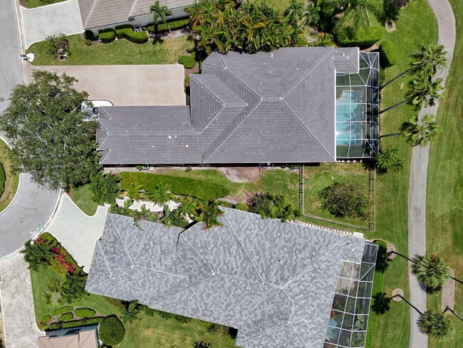 Building Photo - 6778 Oakmont Way