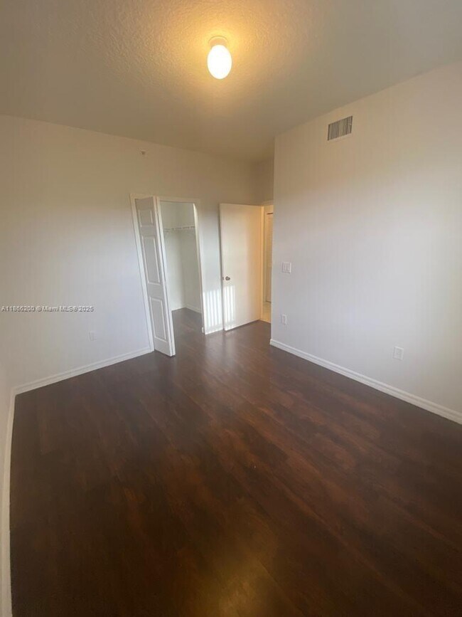 Building Photo - 6380 NW 114th Ave