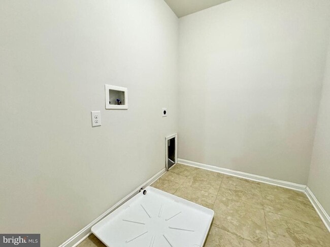 Building Photo - 122 S Marshview Terrace