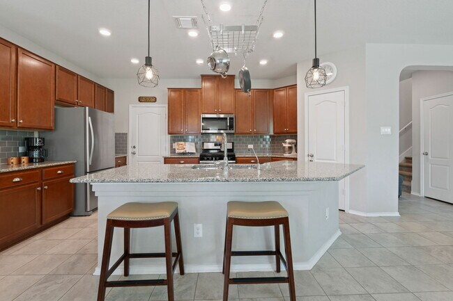 Building Photo - 476 Sheepshank Dr