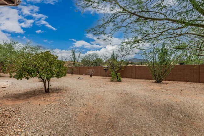 Building Photo - 16945 S Vanilla Orchid Dr