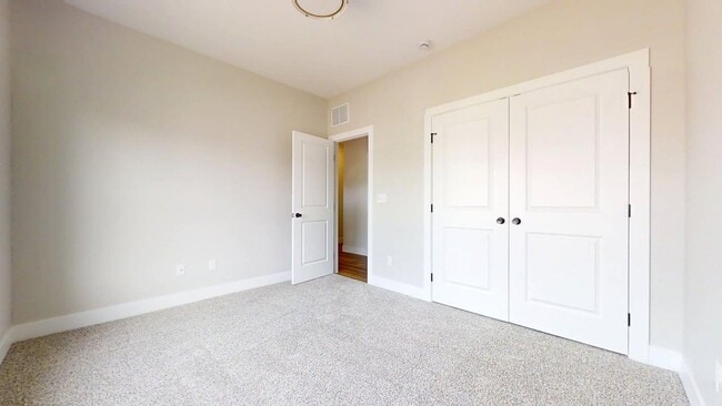 Building Photo - 3811 Boulder Ridge Dr