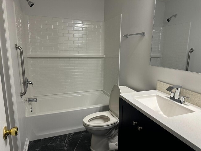 Building Photo - 4300 Mantua Way