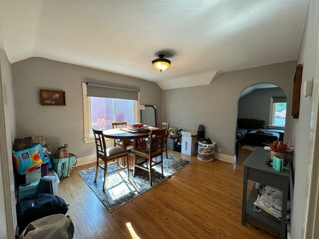 Building Photo - 408 W Wheeler Ave