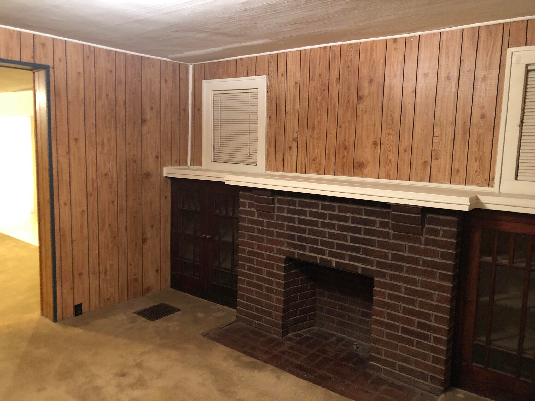 Building Photo - 115 Market St