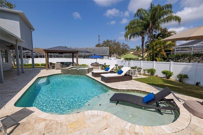 Building Photo - 4859 Augusta Ave