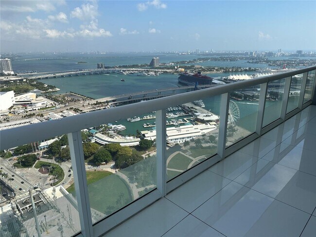 Building Photo - 50 Biscayne Blvd