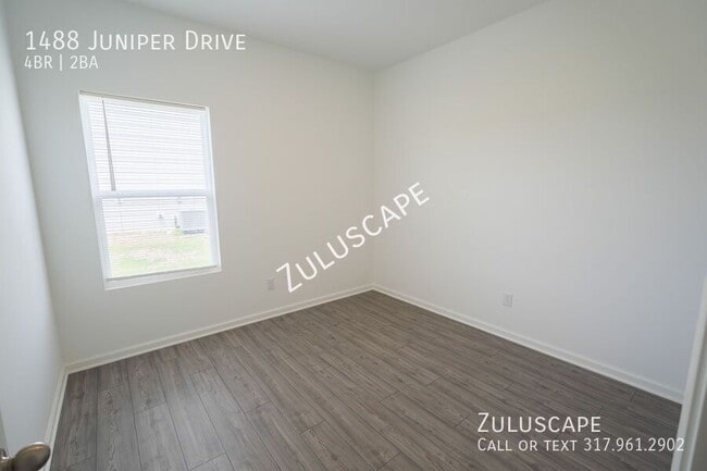 Building Photo - 1488 Juniper Dr