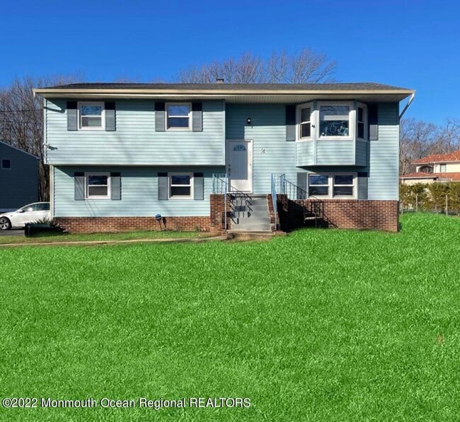 Primary Photo - 2 Youmans Ave