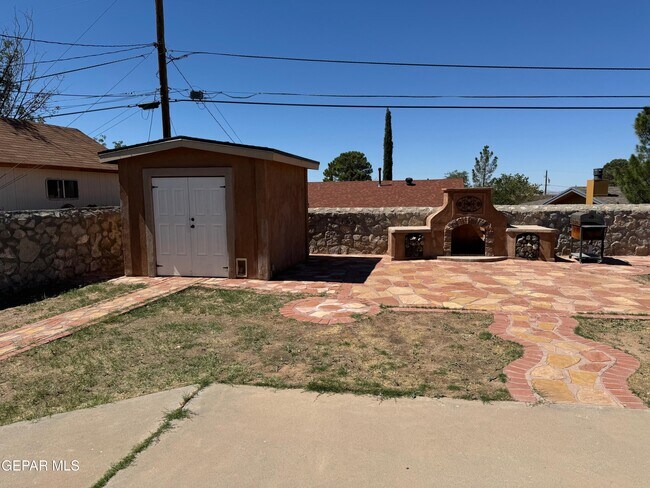 Building Photo - 323 Rio Tinto Dr