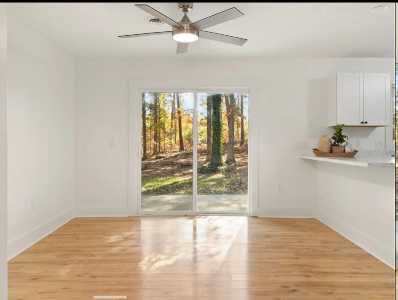 Building Photo - 116 Briar Ln